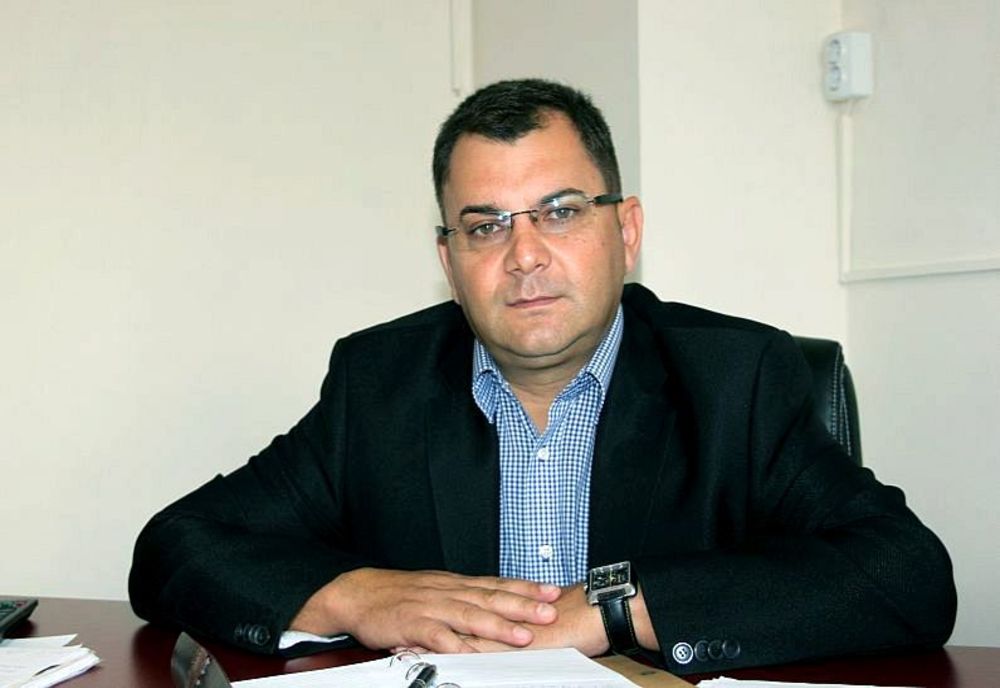 În plină stare de urgență, managerul Spitalului Județean de urgență Sf. Pantelimon din Focșani, Constantin Mîndrilă, a refuzat să participe la ședința Consiliului de Administrație