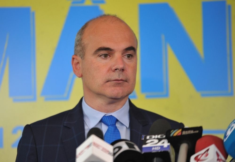 Rareș Bogdan: ”Nu mai acuzați fără sa va informați. Romania este printre cele mai relaxate tari din punctul de vedere al măsurilor împotriva Covid19”