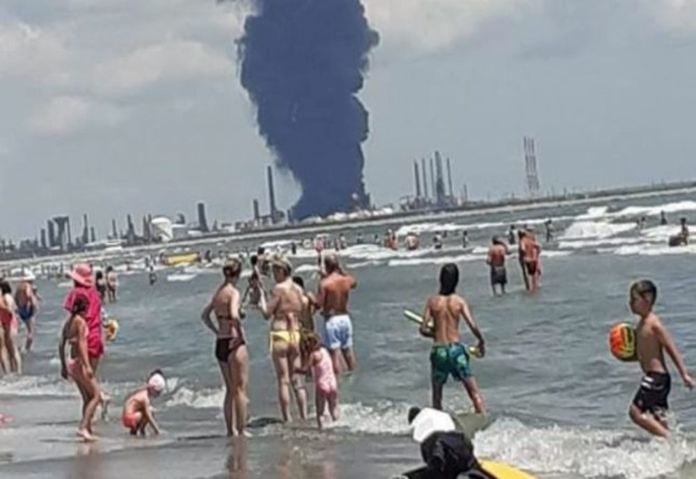 Premierul Cîțu intervine în cazul exploziei de la Petromidia: ”I-am solicitat secretarului de stat Raed Arafat și șefului IGSU să meargă la fața locului”