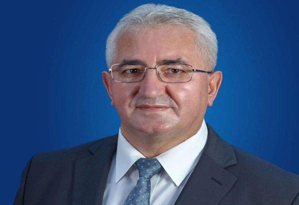  Suceava: Primarul Ion Lungu a continuat vizita în unitățile de învățământ pentru a vedea stadiul de pregătire a lucrărilor privind noul an școlar