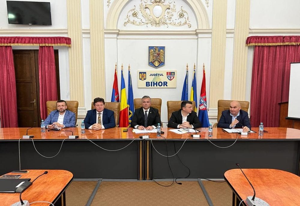  Ministrul Adrian Veștea a fost în vizită de lucru în județul Bihor pentru a discuta cu autoritățile publice locale despre proiectele finanțate de Ministerul Dezvoltării