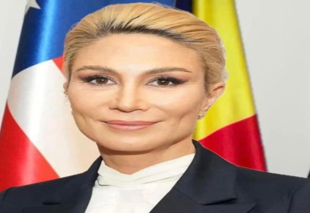 RALUCA TURCAN ÎL APĂRĂ PE HUREZEANU: NICIUN PREMIER CORECT NU-ȘI CRITICĂ PUBLIC MINIȘTRII, EVALUĂRILE NU SE FAC LA TELEVIZOR