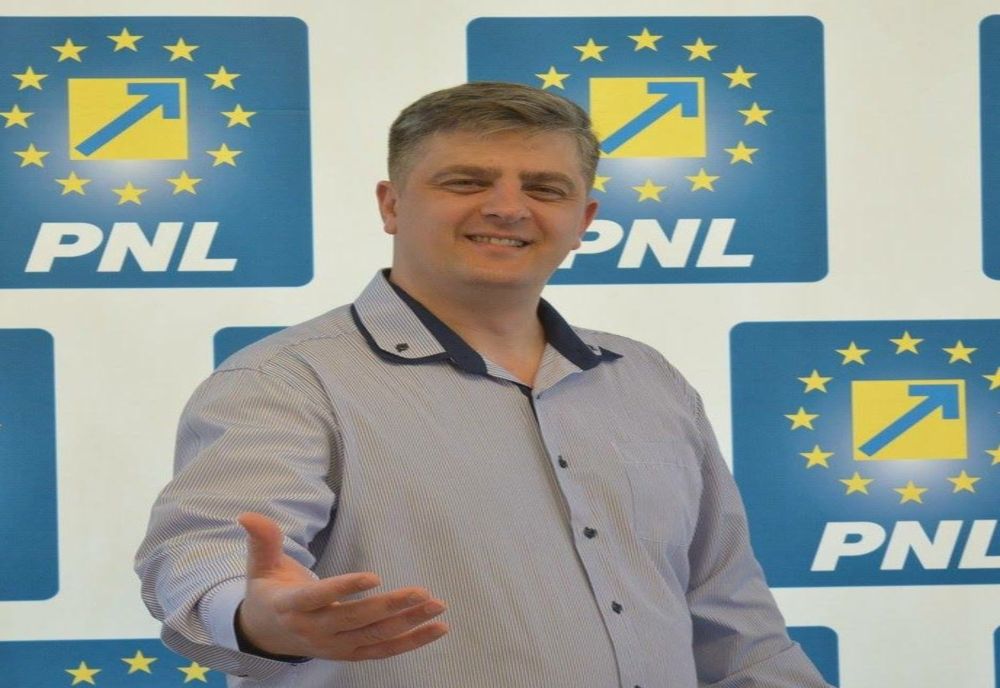 MEDICUL ADRIAN ZOICAN A FOST ALES PREŞEDINTE AL ORGANIZAŢIEI MUNICIPALE PNL BUZĂU, POZIŢIE OCUPATĂ ANTERIOR DE SENATORUL LIBERAL VLAD PUFU