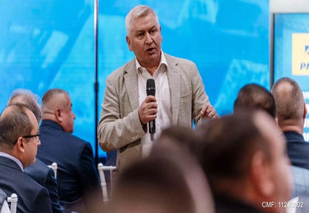 DEPUTATUL PNL FLORIN ROMAN: JOS LABELE DE PE ILIE BOLOJAN!