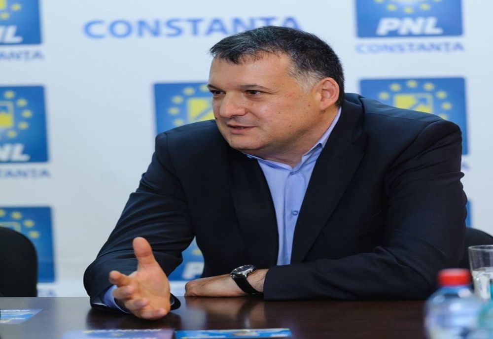 PREȘEDINTELE PNL CONSTANȚA, DEPUTATUL BOGDAN HUȚUCĂ, DUPĂ CE PRIMARUL I-A CERUT VICEPRIMARULUI DEMISIA: DISCUȚIA TREBUIA PURTATĂ INIȚIAL LA PARTID