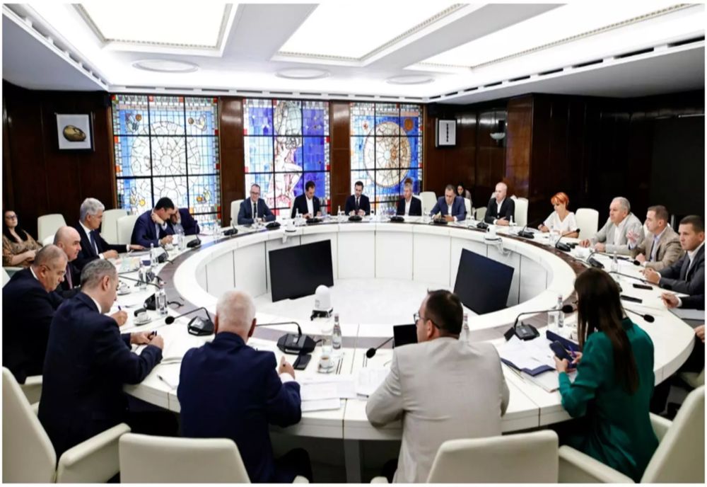 ILIE BOLOJAN, CĂTRE REPREZENTAŢII ASOCIAŢIEI MUNICIPIILOR DIN ROMÂNIA: ”INVESTIŢIILE DIN PNRR VOR CONTINUA PLANIFICAT”