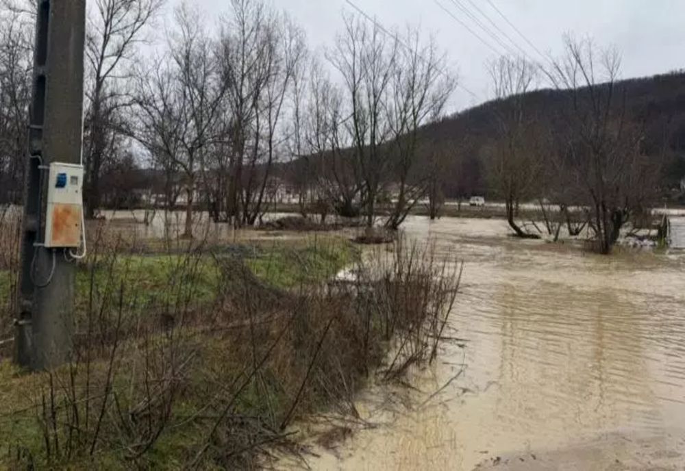 COD ROȘU de INUNDAȚII în Prahova și Buzău: zeci de case sunt inundate