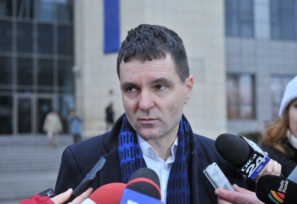 Nicușor Dan, candidatul PNL la primăria Capitalei, o desființează pe Firea: Își face imagine pe testarea populației