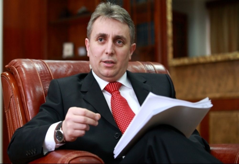 Ministrul Transporturilor, Lucian Bode: Autostrada Comarnic-Braşov ar fi trecut prin curtea castelului Cantacuzino