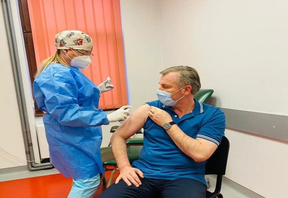Prefectul de Bistrița-Năsăud s-a vaccinat împotriva CoVid-19: Este șansa reală de a ne recâștiga viețile, de a ne reapropia de cei dragi!
