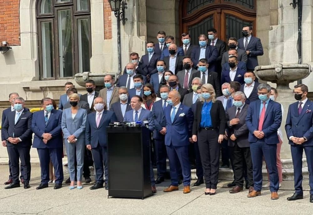 Zeci de lideri liberali semnează un document prin care se delimitează de atacurile lansate de Ludovic Orban. Apel la decență