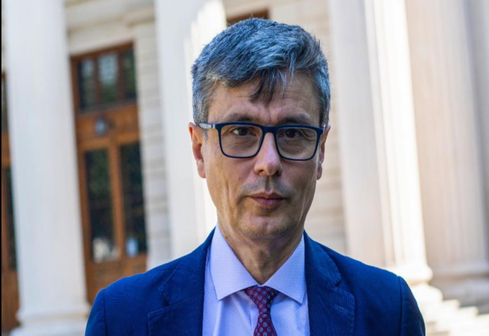 Ministerul Energiei a răspuns criticilor Opoziţiei şi ale PSD: ”Posibilitatea introducerii unei taxe este îndepărtată şi presupune îndeplinirea mai multor condiţii”