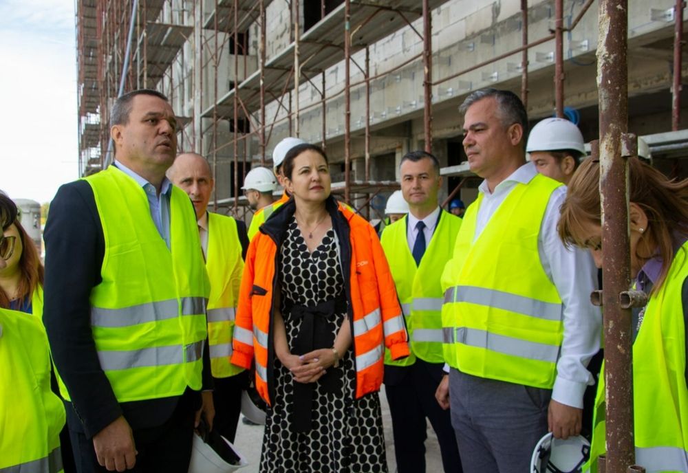  Teleorman: Ministrul Dezvoltării, Lucrărilor Publice și Administrației Adrian Ioan Veştea a efecuat o vizită de lucru la mai multe obiective finanțate prin CNI