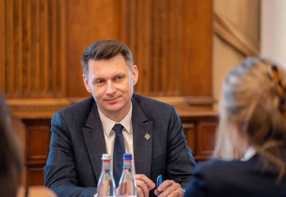 CRESC TENSIUNILE ÎN COALIȚIE. LIBERALUL MIRCEA ABRUDEAN, PREȘEDINTELE SENATULUI: DISCUŢIILE SEPARATE PSD CU MAGISTRAŢII NU FAC BINE